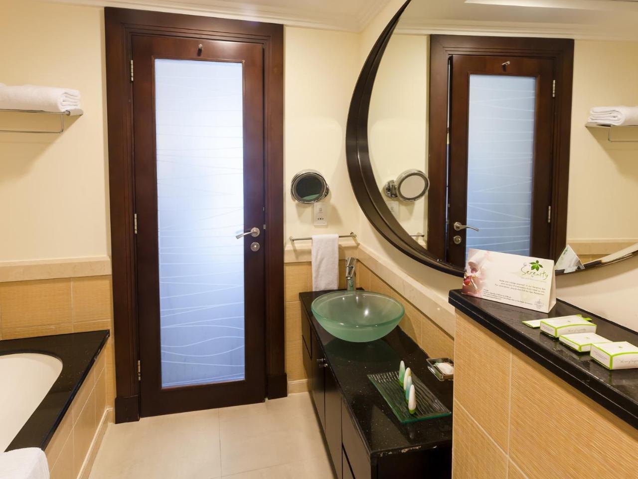 Flora Park Deluxe 4*
